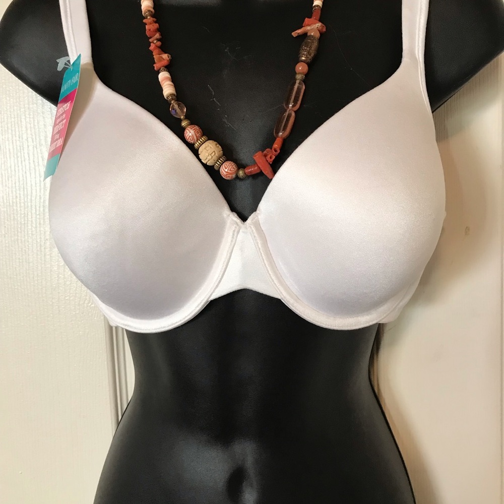 Vanity Fair body shine full coverage size 36D 75298 white